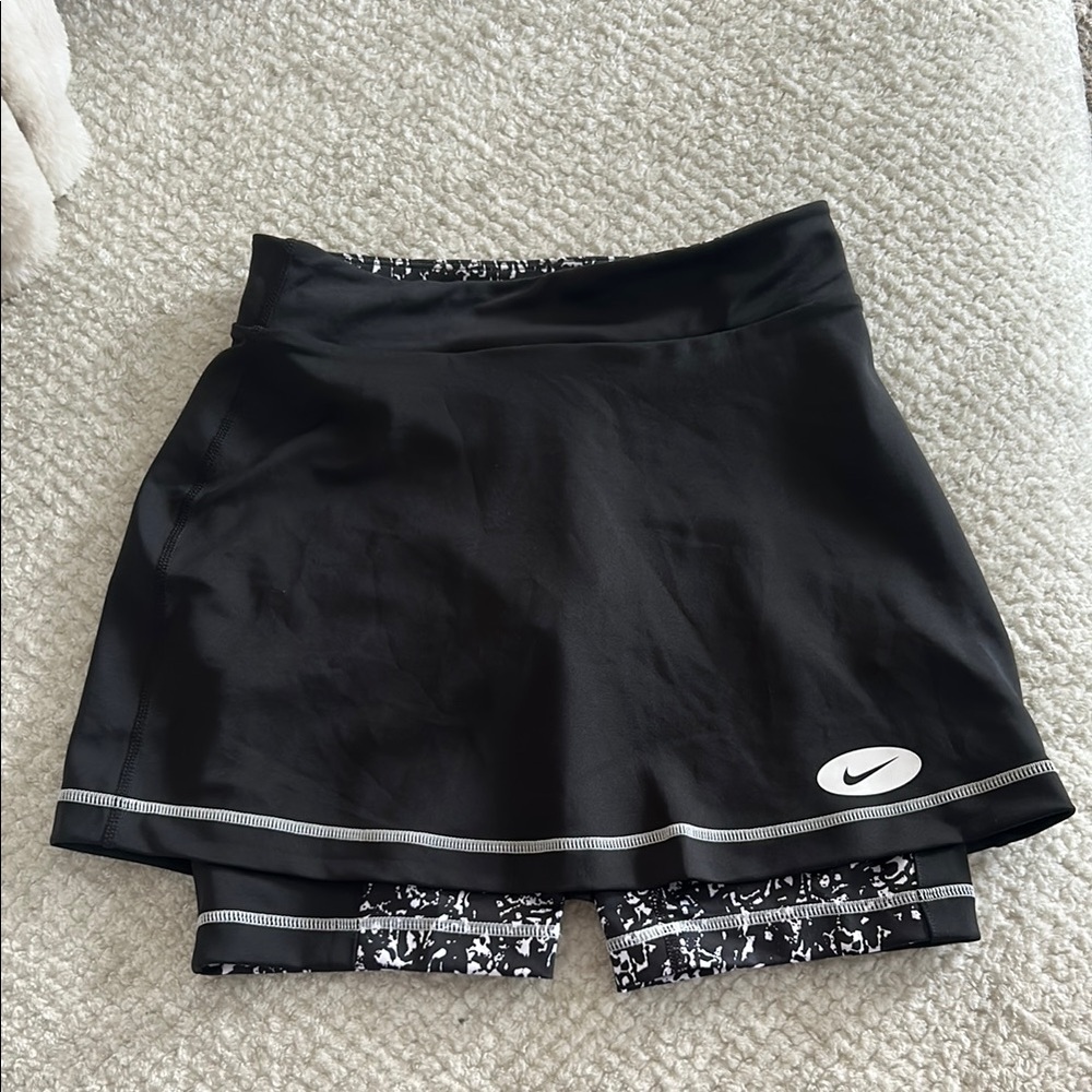 Nike Women's Black and White Mini Skirt